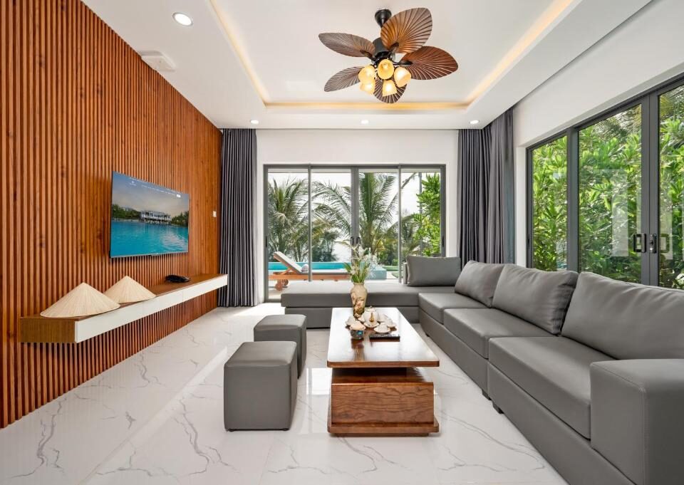 Villa 10 628025230 1
