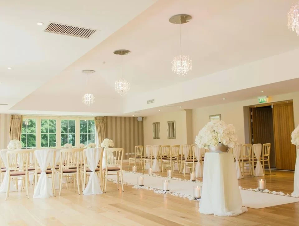 Villa 18 event room7