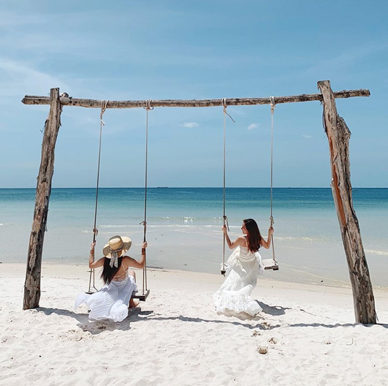 Lang Co Bay - A paradise place for leisure travel 4 Lang Co Bay Hue