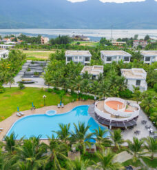 Lang Co Bay – A paradise place for leisure travel